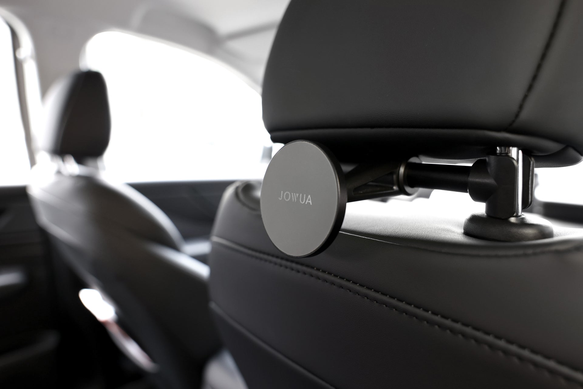 Universal MagSafe Car Seat Holder by JOWUA