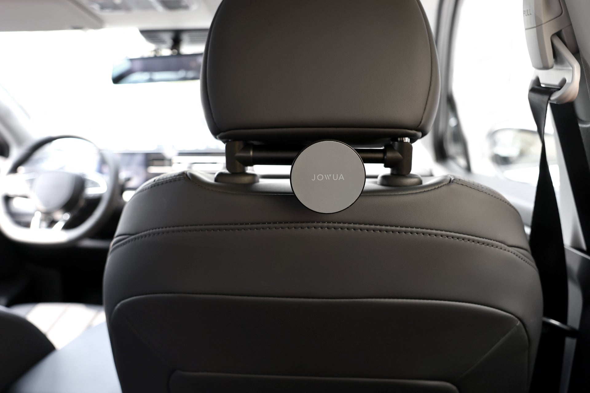 Universal MagSafe Car Seat Holder by JOWUA